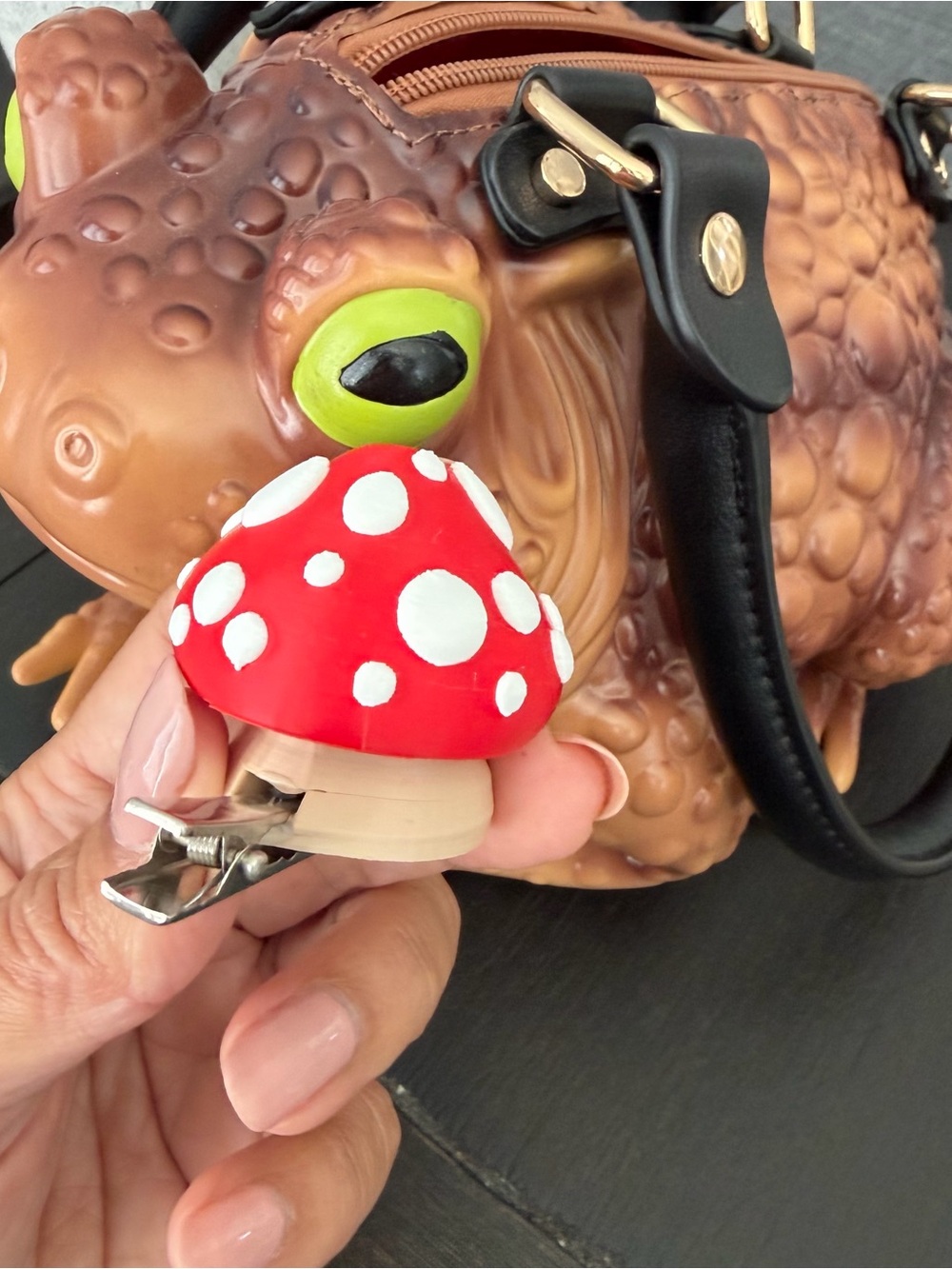 Whimsical Frog Crossbody Bag in Brown with Red Mushroom Accent - Picture 4 of 10